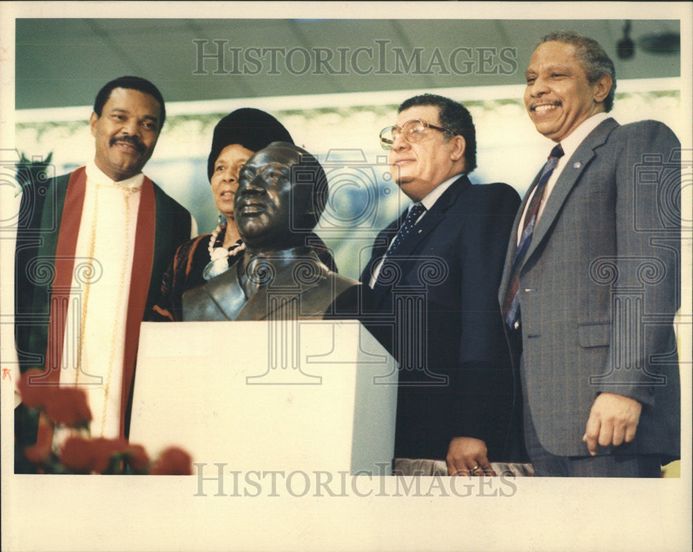 1988 Press Photo Herbert Martin NAACP president South Side Branch Luther King - Historic Images