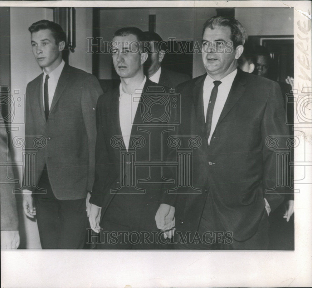 1964 Press Photo John Irwin Persons Stand Pose - Historic Images