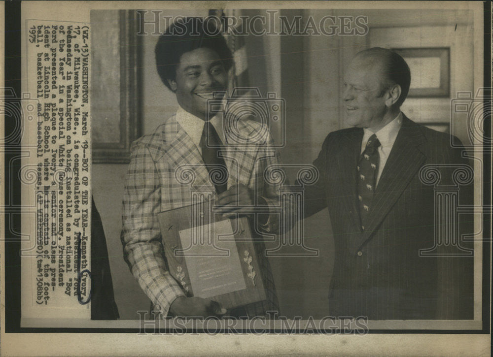 1975 Press Photo Kenneth Ivory Gerald Ford Lincoln High School - Historic Images