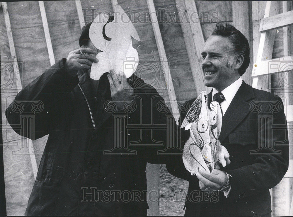 1974 Press Photo Jack Jackson, Director Facilities Planning for Gould Center. - Historic Images