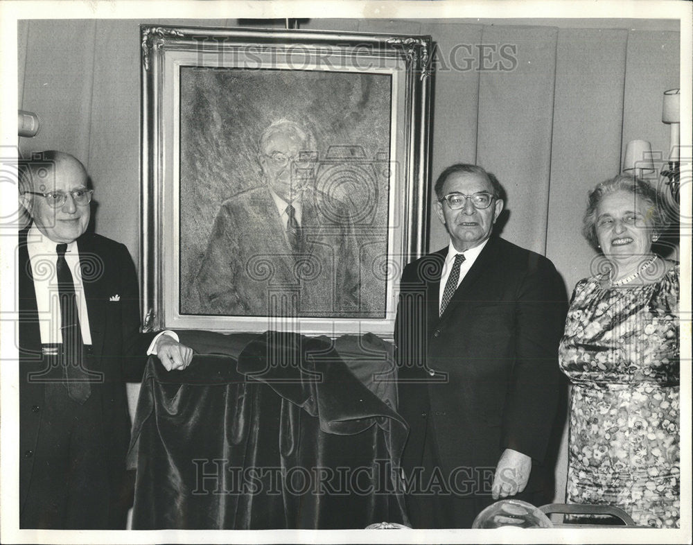 1966 Press Photo Harris Perlstein Samuel Goldsmith Portrait Palmer House - Historic Images