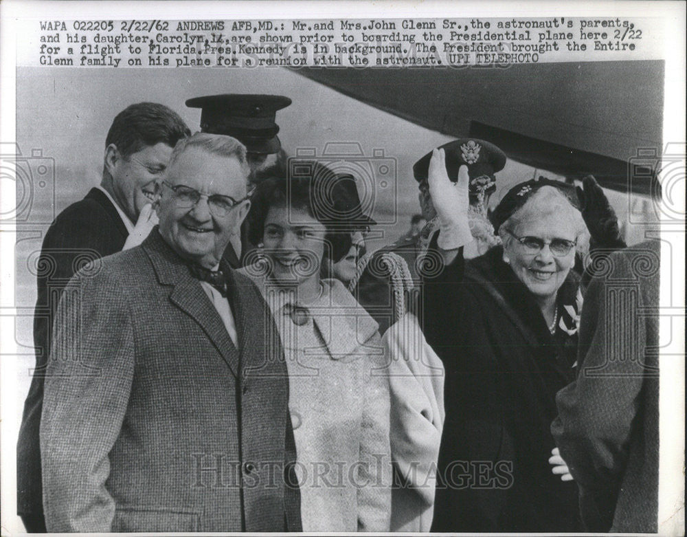 1962 Press Photo Mr Mrs John Glenn Sr Kennedy Florida Family Carolyn Plane - Historic Images