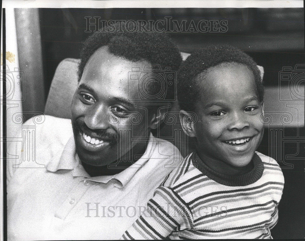 1973 Press Photo Michael Glenn Commonwealth Edison Co - Historic Images