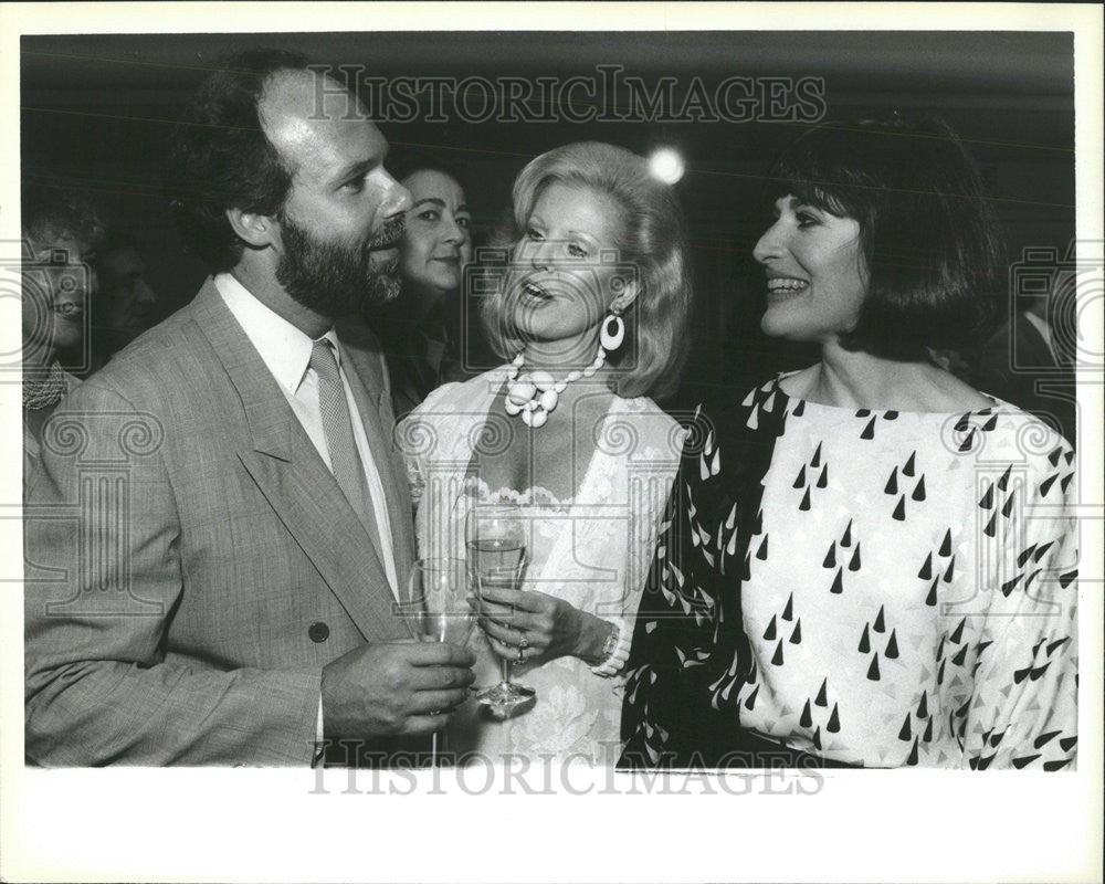 1984 Press Photo Dr. Norbert Gleicher founder and chairman Foundation for Reprod - Historic Images