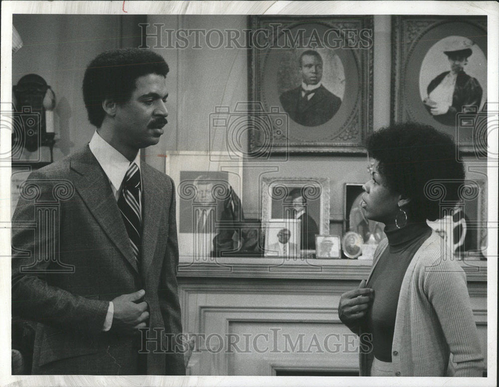 1974 Press Photo Change at 125th Street Home Ron Glass Actor - Historic Images