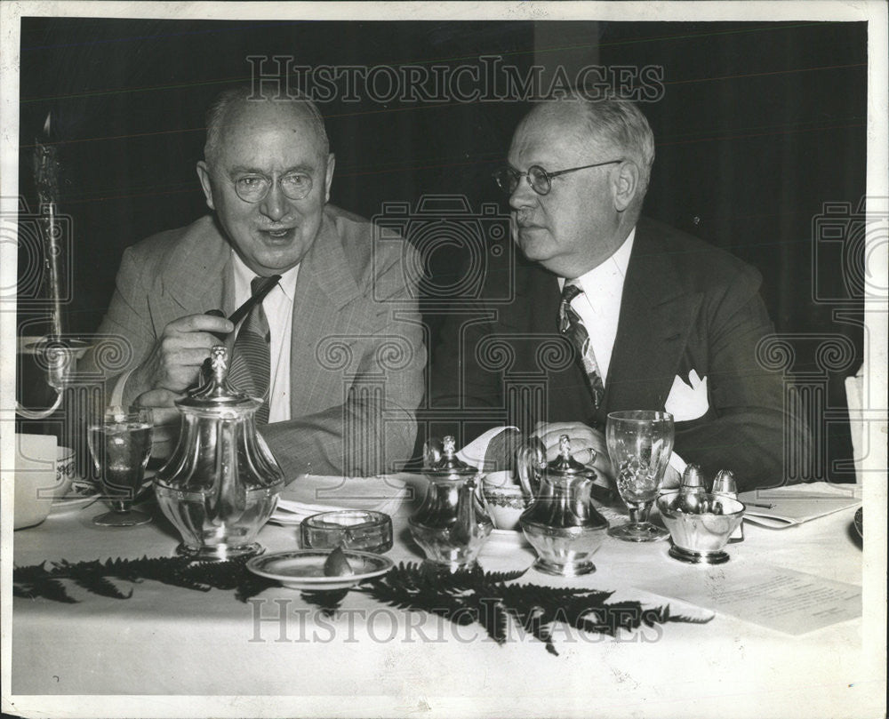 1942 Press Photo Phil Hanna James Kemper Speaker Steven Hotel Event Dinner - Historic Images