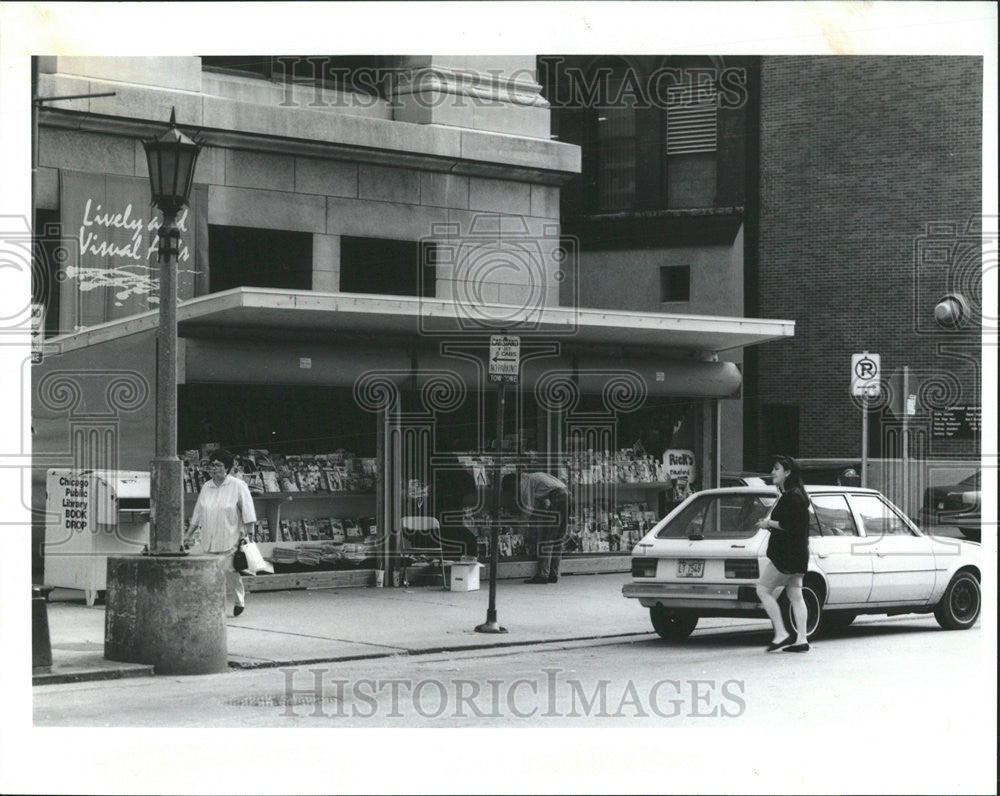 1991 Press Photo Rick Graff Bluefest Shop - Historic Images