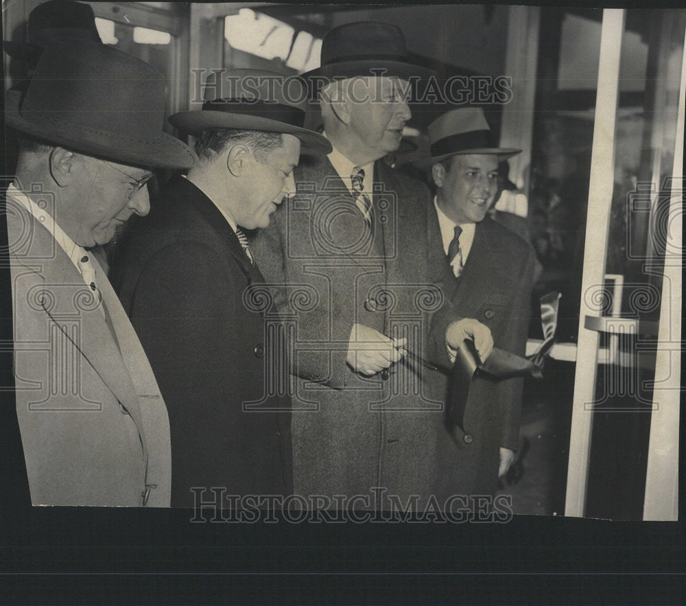 1948 Press Photo Harlem Grand Elmond Park Louis Goldblatt Martin Kennelly - Historic Images