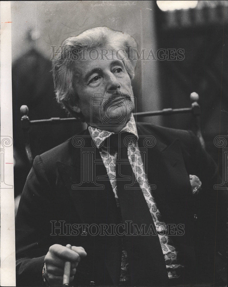 1969 Press Photo Oleg Cassini fashion general philosophy beautiful people world - Historic Images