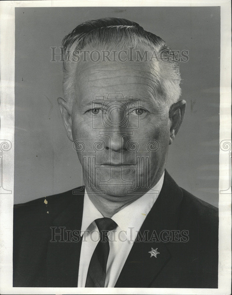 1965 Press Photo Chief Deputy John Carroll McHenry Sheriffs Dept - Historic Images