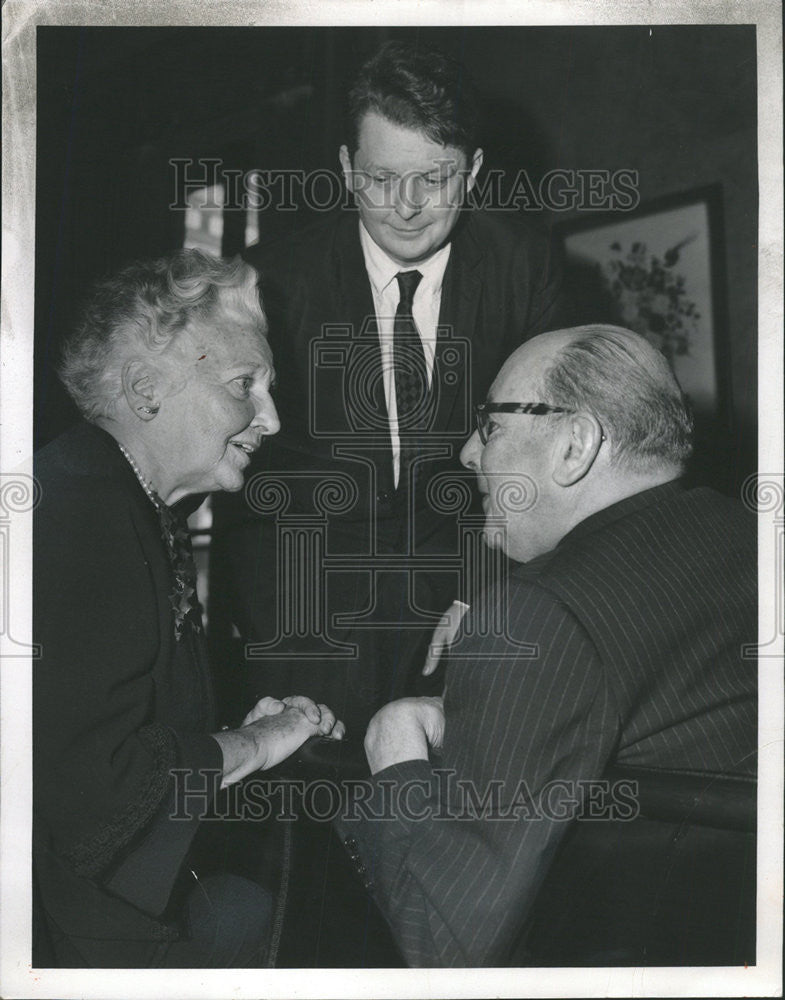 1938 Press Photo Cleveland Amory, Mrs. Loyal Davis and Sir Cedric Hardwicke - Historic Images