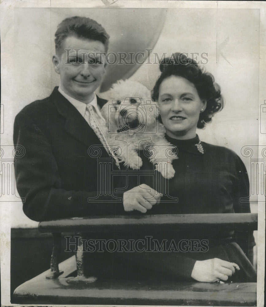 1955 Press Photo Author Cleveland Amory and His Wife - Historic Images