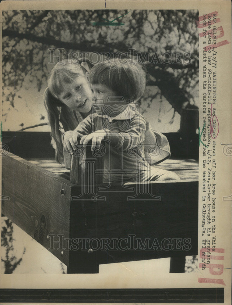 1977 Press Photo AMY CARTER DAUGHTER U.S. PRESIDENT JIMMY CARTER NEPHEW JASON - Historic Images