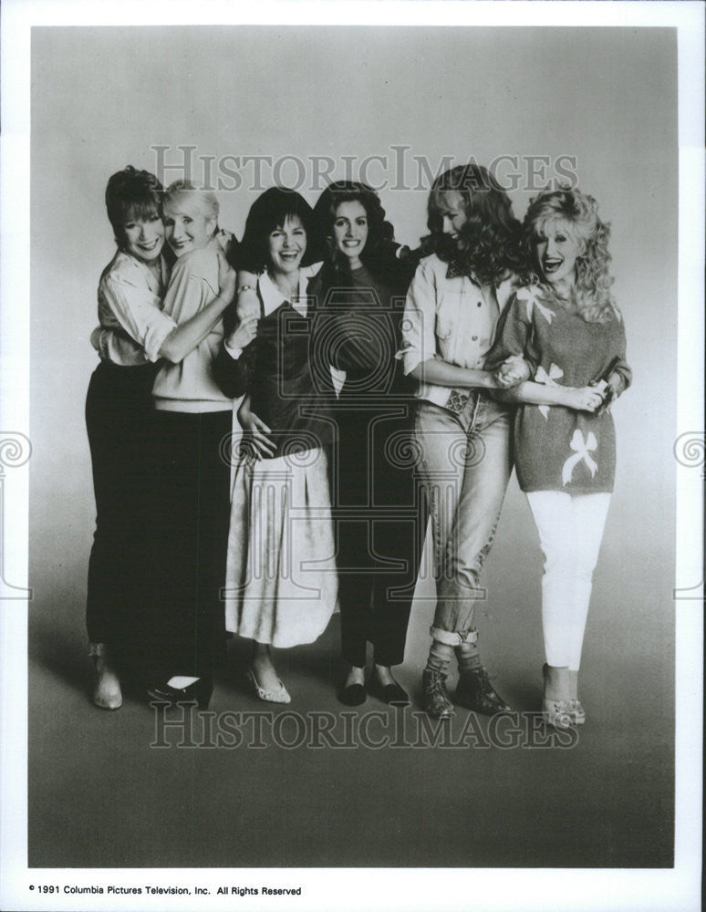 1993 Press Photo Shirley MacLaine Olympia Dukakis Sally Field Julia Roberts star - Historic Images