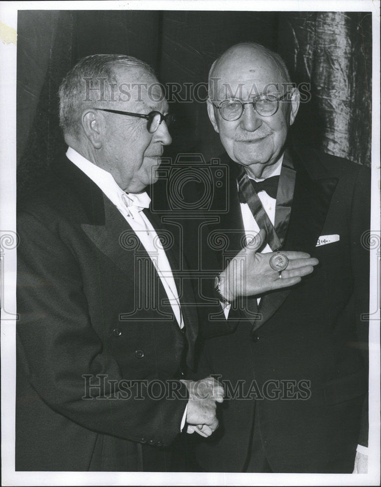 1956 Press Photo Walter Bierring distinguished service Dwight Murray medical - Historic Images