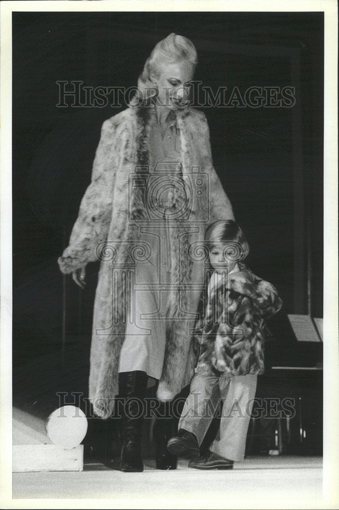 1981 Press Photo Michael Bilandic Husband Famous People Family - Historic Images