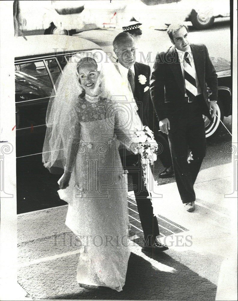 1977 Press Photo MRS. MICHAEL A. BILANDIC HER FATHER - Historic Images