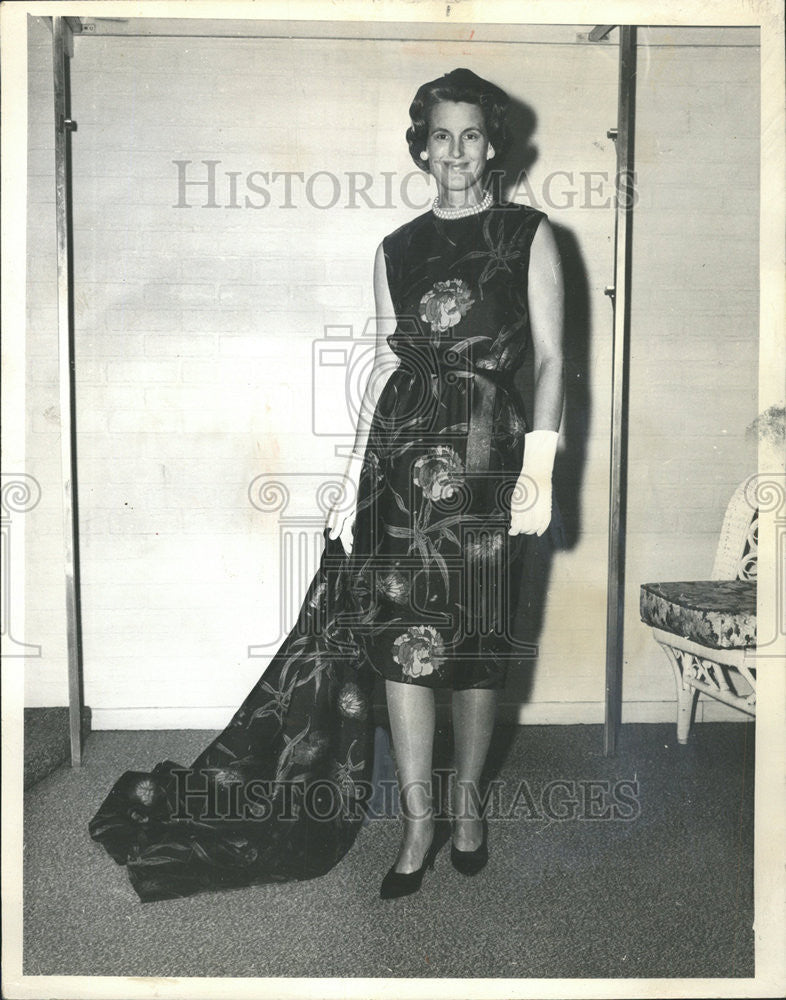 1963 Press Photo California cocktail costume William Pearson Mrs Vernor Armour - Historic Images