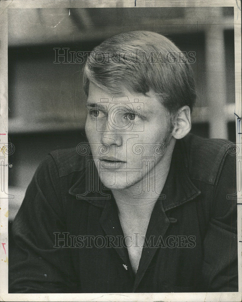 1971 Press Photo Draft Refuser Steven Bezich - Historic Images