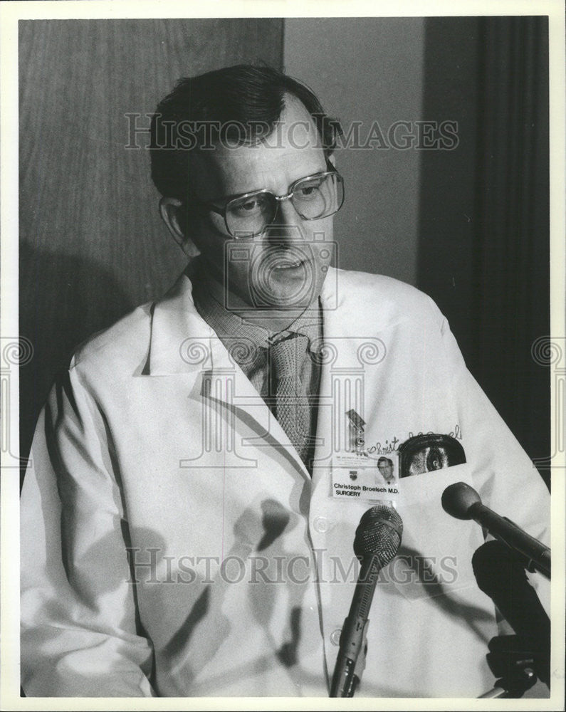 Press Photo Doctor Christoph E Broelsch German Surgeon - Historic Images