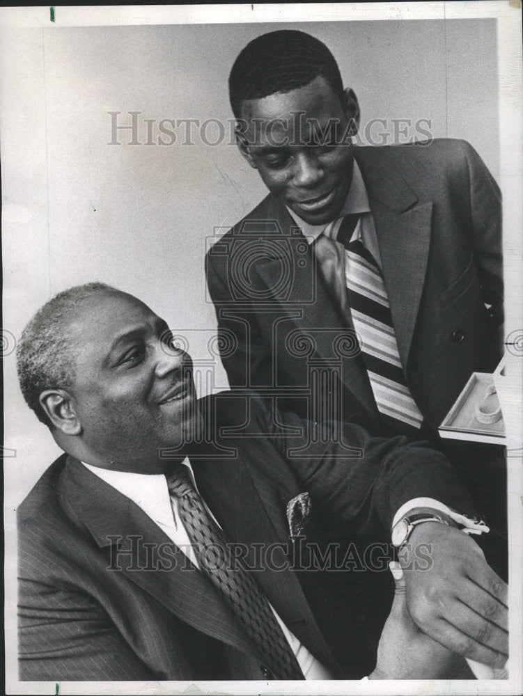 1970 Press Photo Educator Lawrence Ceray Becomes Superintendent - Historic Images