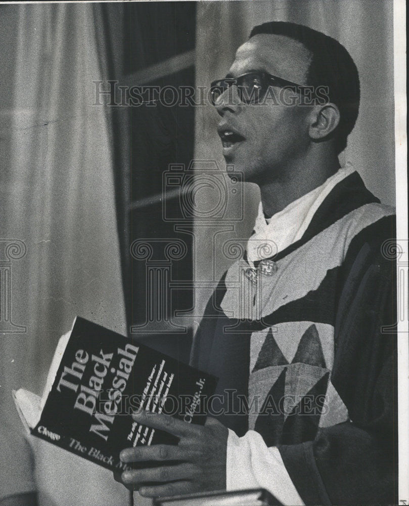 1969 Press Photo Kenneth Brigham Clotilde Church Black Messiah - Historic Images