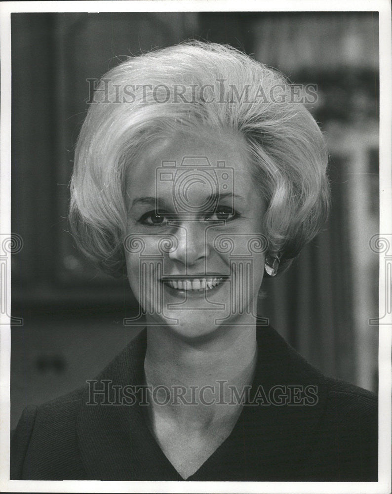 1969 Press Photo Sheri Blair WLS TV newscaster - Historic Images