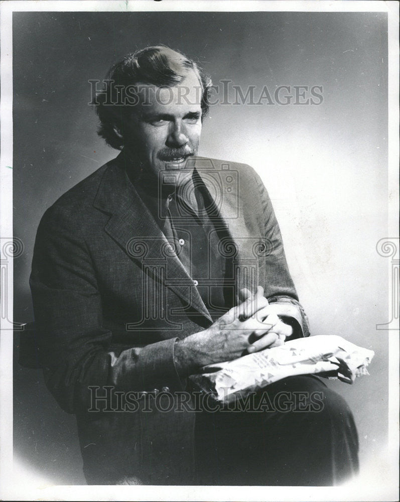 1974 Press Photo Richard Bach American Writer - Historic Images