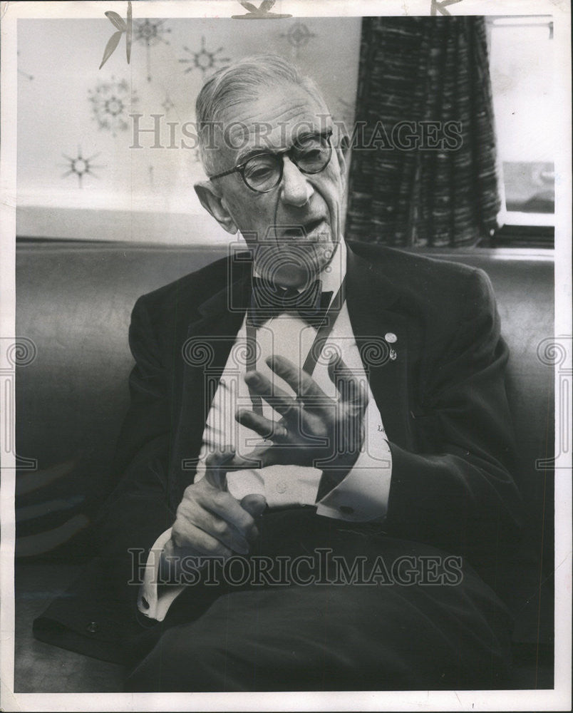 1962 Press Photo Louid Fabian Bachrach famous portrait photographer - Historic Images