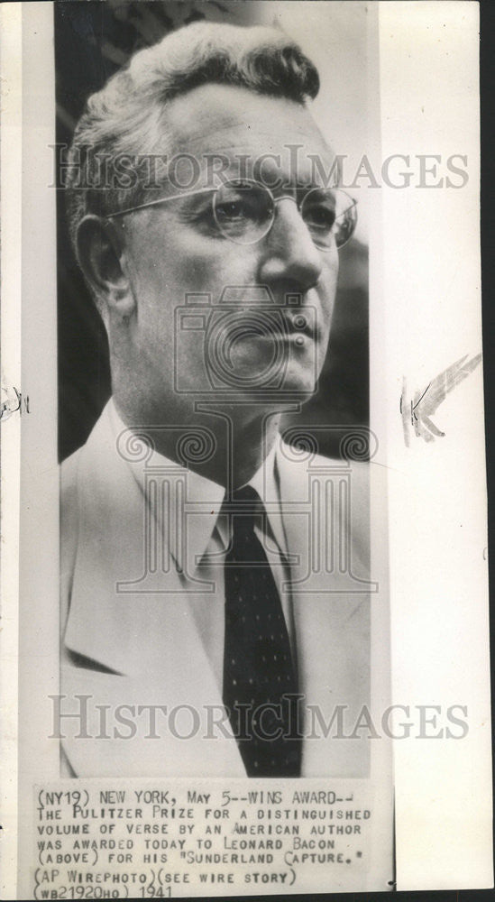 1941 Press Photo Pulitzer Prize American author Leonard Bacon Sunderland Capture - Historic Images