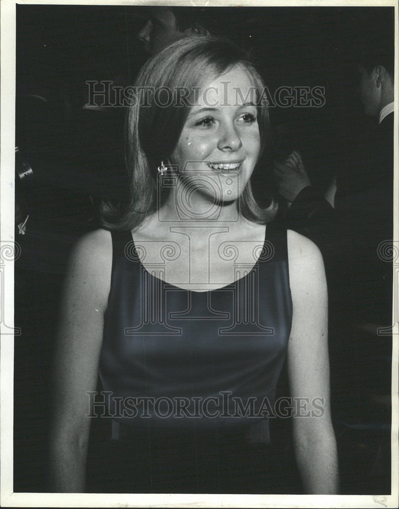 1965 Press Photo freshest faces Fortnightly Dance holiday season Debbie Bakers - Historic Images