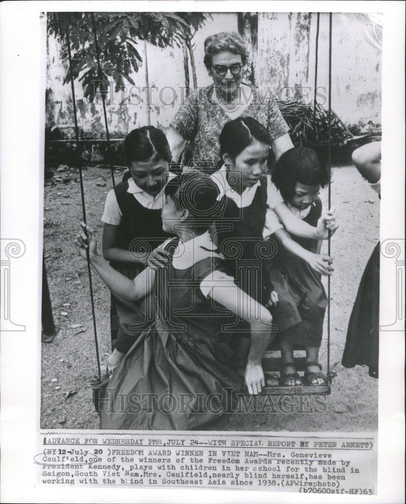 1938 Press Photo Mrs. Genevieve Caulfield Winner Freedom Award - Historic Images