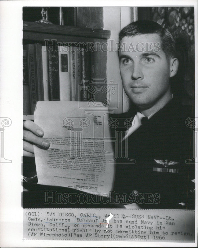 1966 Press Photo  Laurence Baldauf Sued Navy San Diego  Calif Constitutional - Historic Images