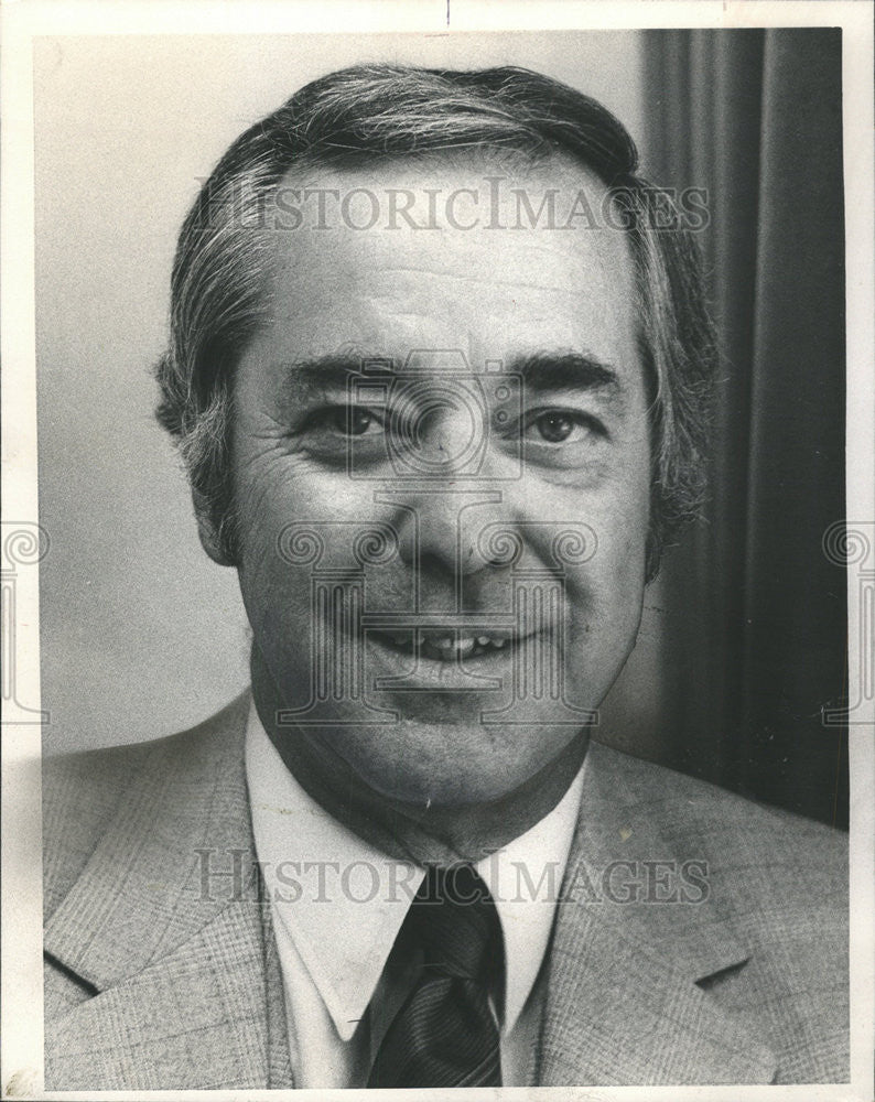 1980 Press Photo Richard Barrows Chief California Fire and Rescue Services - Historic Images