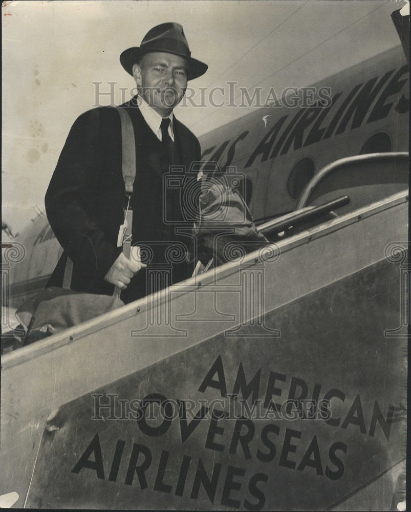 1948 Press Photo Nat Barrows Daily News correspondent - Historic Images