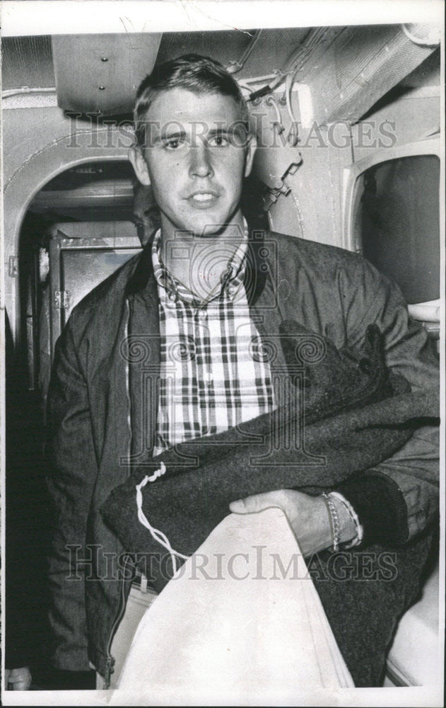 1964 Press Photo Richard Bajcsi arrested by the FBI for stealing worth $40,000 - Historic Images