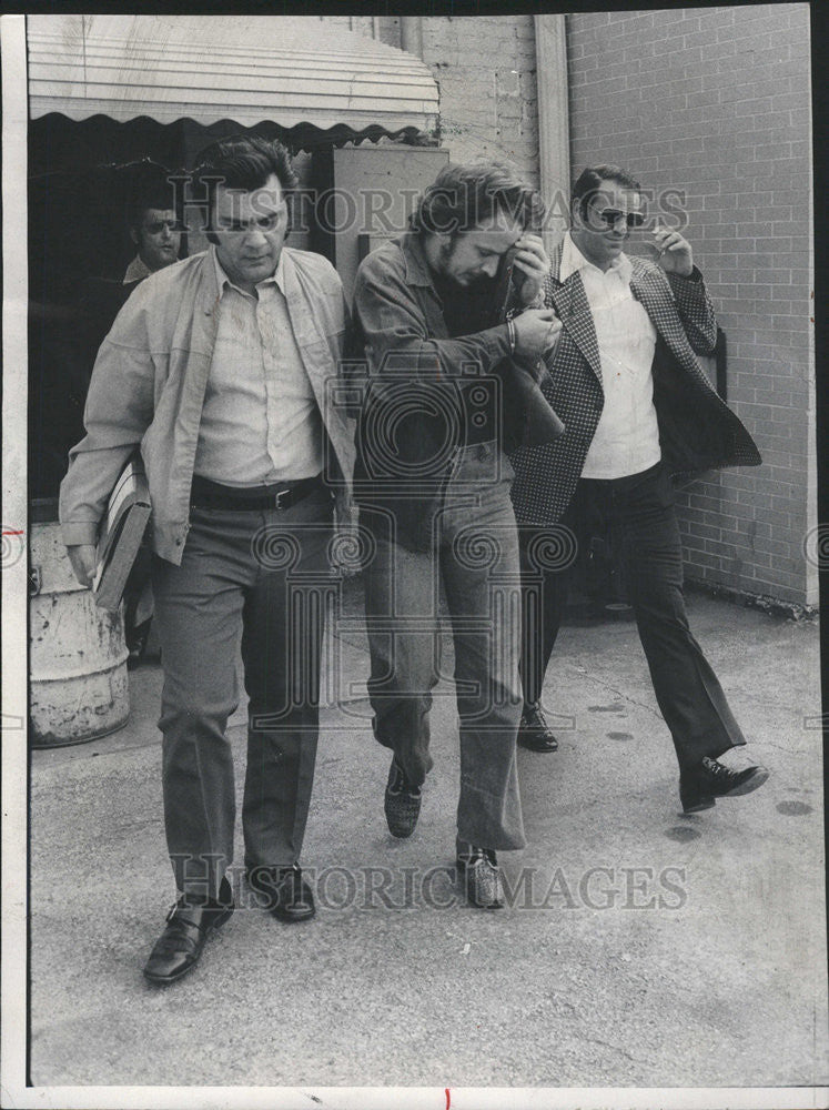 1975 Press Photo Robert Bailey murder Loyola University Student Mark Butterly - Historic Images