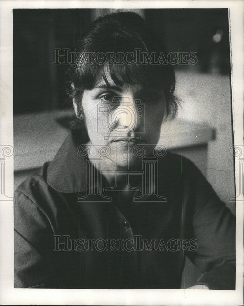 1975 Press Photo Bruna Balocchi Immigrant - Historic Images