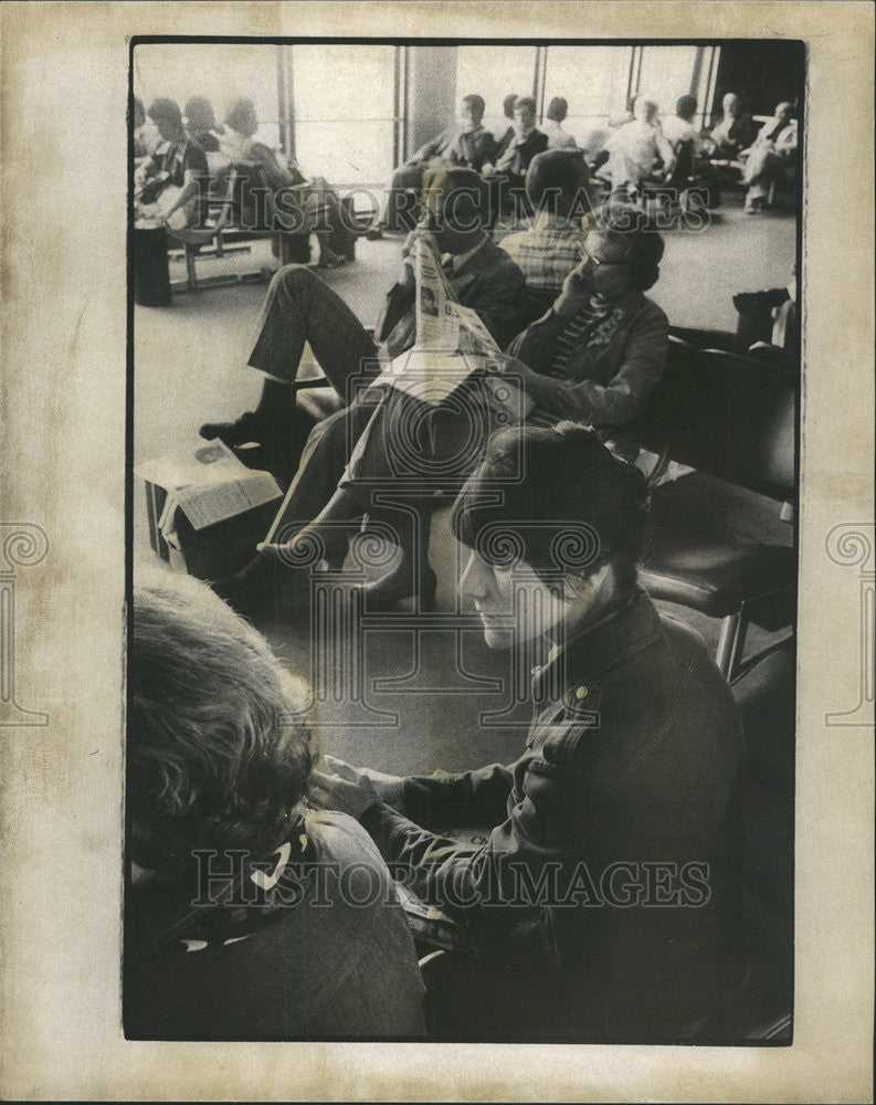 1975 Press Photo Bruna Molinari Balocchi O&#39;Hare Airport - Historic Images