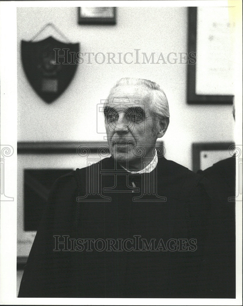 1977 Press Photo Robert Cusak district 1 circuit court judge - Historic Images