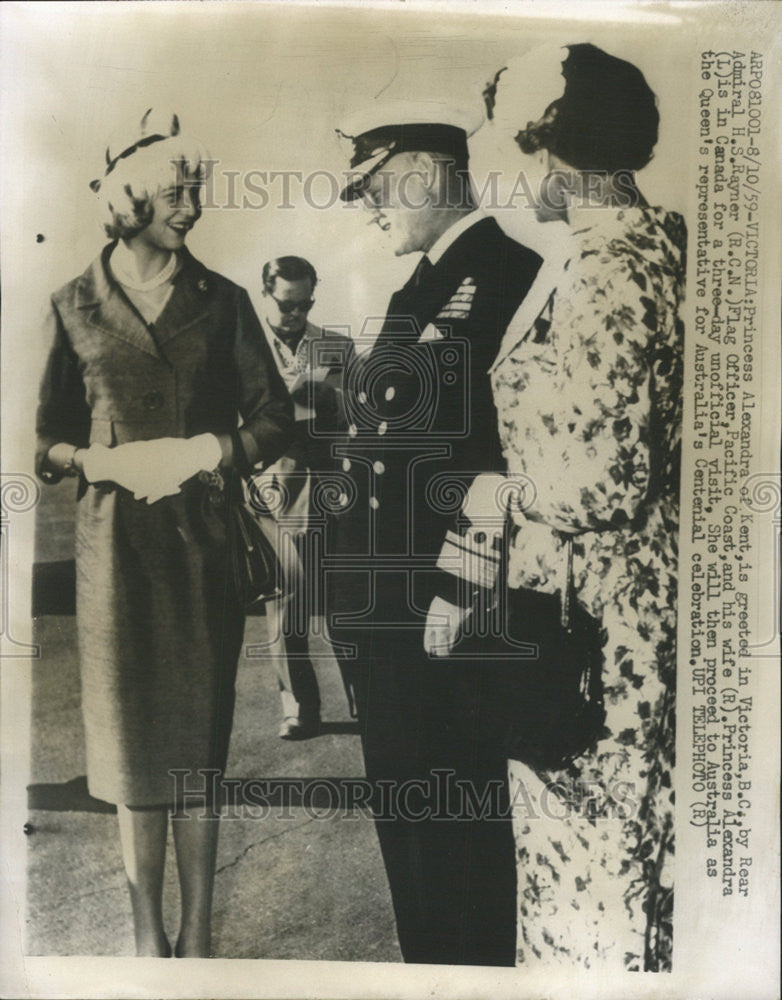 1959 Press Photo Princess Alexandra Kent Rear Admiral Rayner Victoria BC Canada - Historic Images