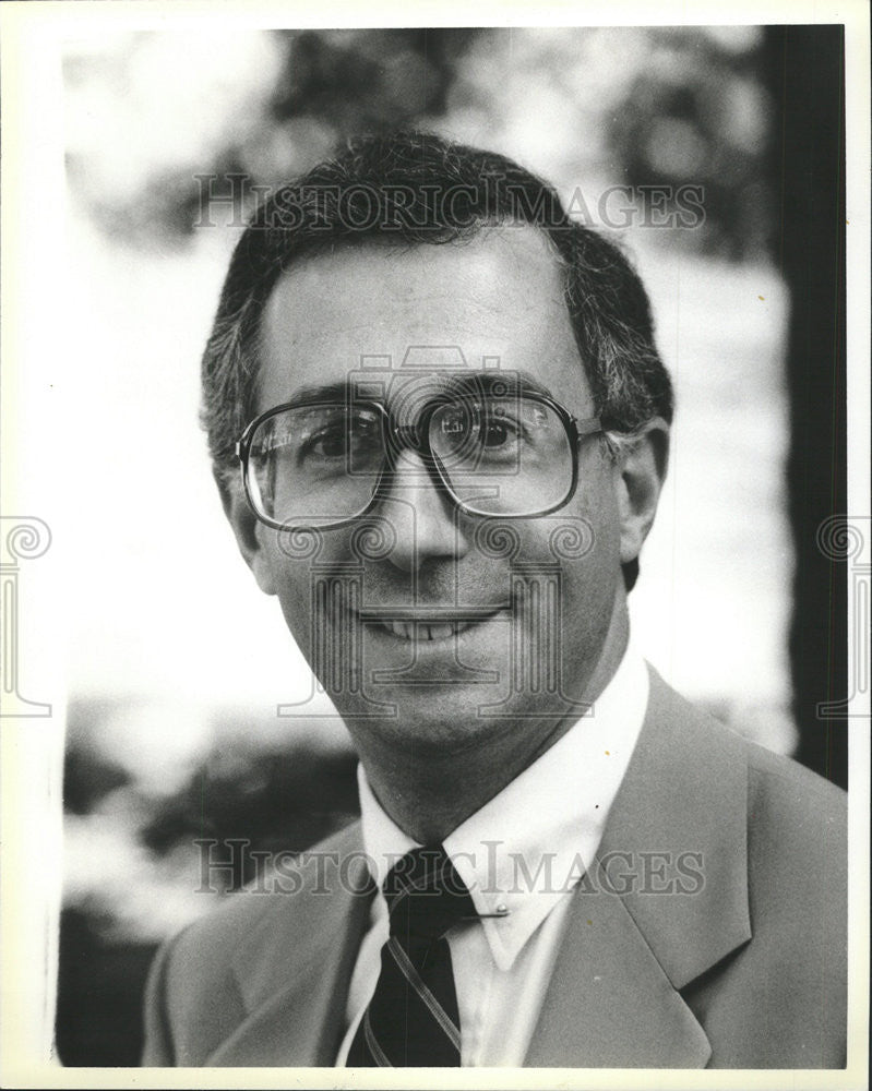 1985 Press Photo Jed L. Babbin, Vice President Shipbuilders Council of America - Historic Images