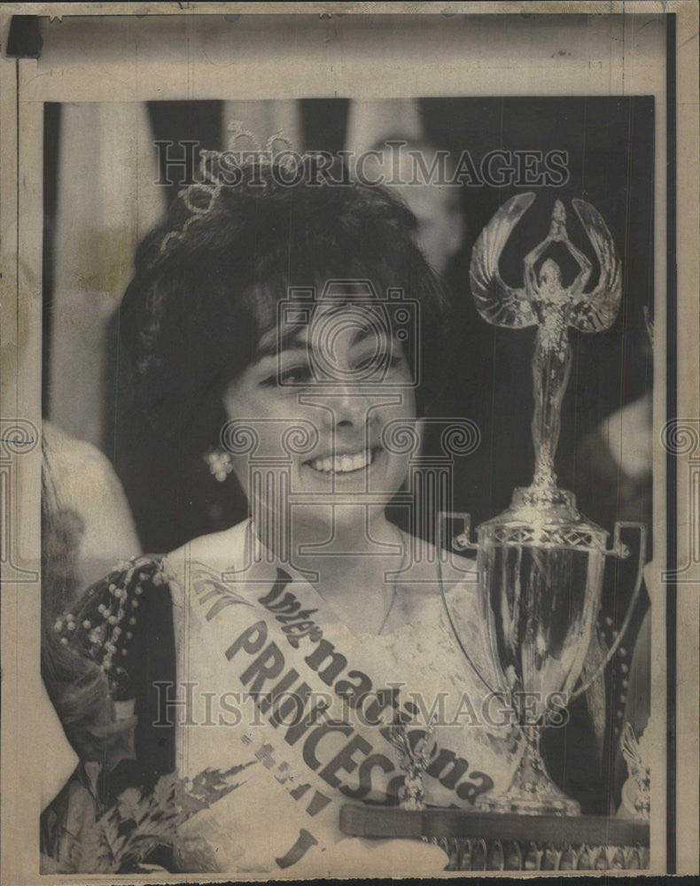 1968 Press Photo Miss Teen Princess International Blahe Azodi - Historic Images