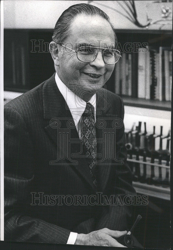 1973 Press Photo Thomas Ayers Chairman Common Wealth Edison First National Bank - Historic Images