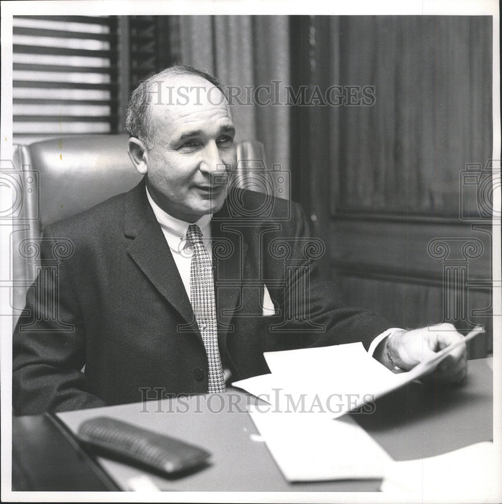 1960 Press Photo Joseph Becker Office Chicago - Historic Images