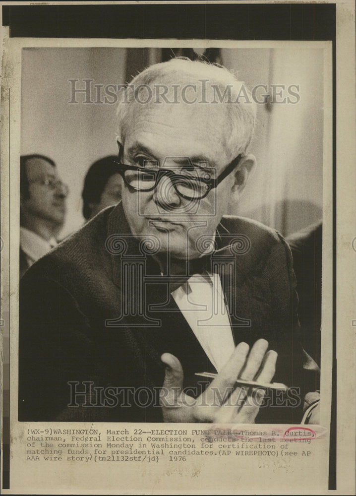 1976 Press Photo Thomas Curtis Chairman Federal Election Commission Washington - Historic Images