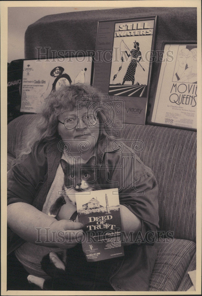 1993 Press Photo Claudia Allen Playwright residence Victory Garden Lincoln Snap - Historic Images