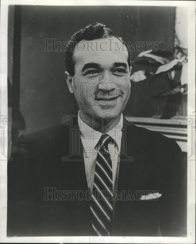 1954 Press Photo Martin Agronsky ABC-TV Peabody Award news commentator - Historic Images