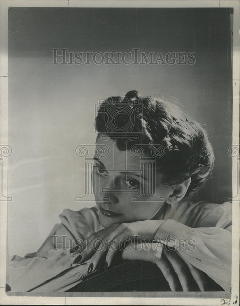 1943 Press Photo Martha Albrand Author Without Orders - Historic Images