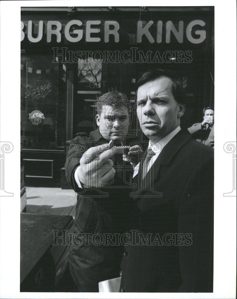 1994 Press Photo Congressional Candidate John Cullerton Bullet Gun Control Plan - Historic Images